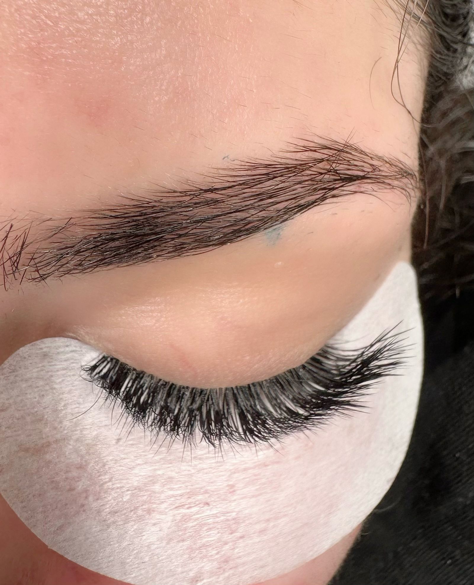 eyelash-extensions-10