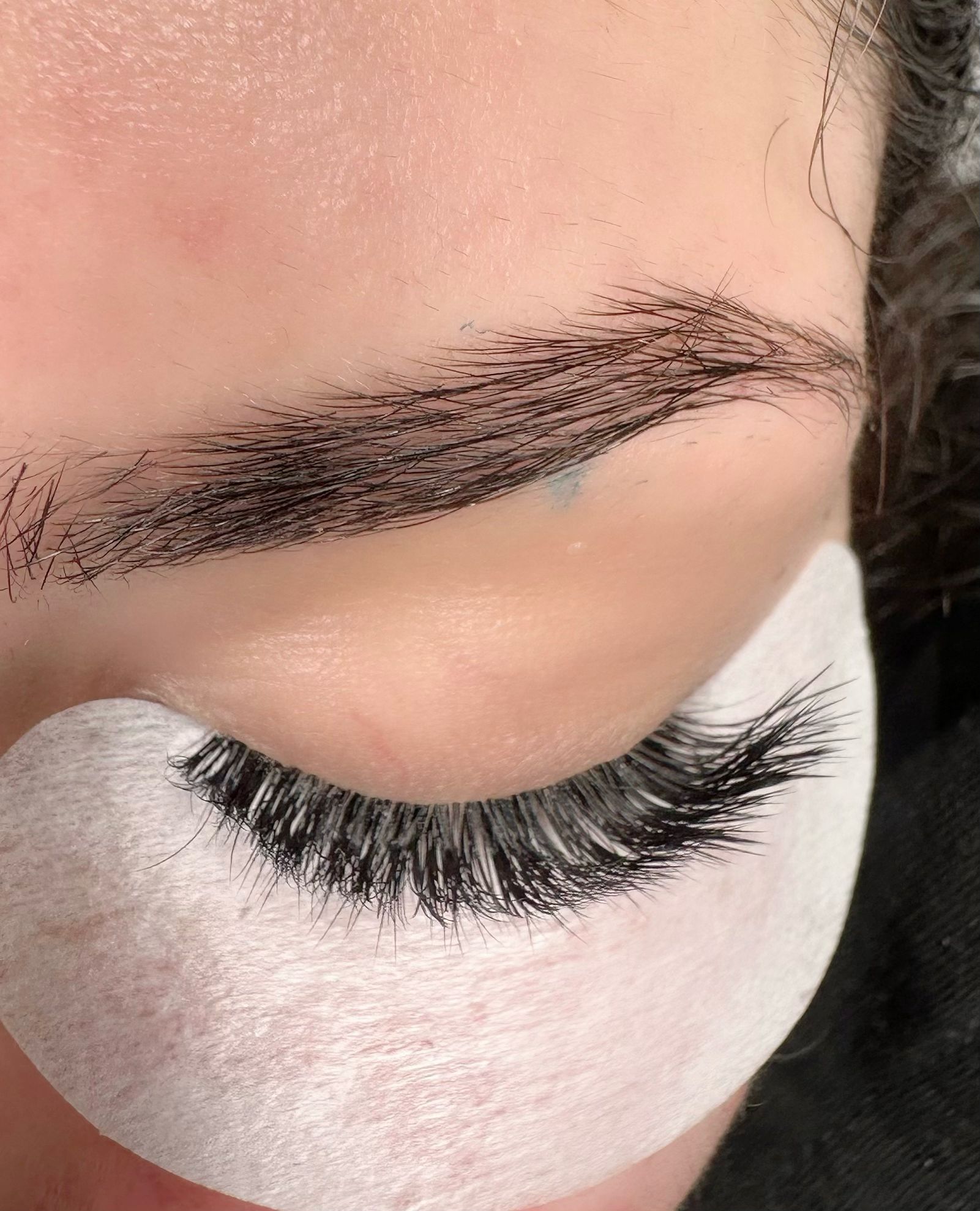 eyelash-extensions-10